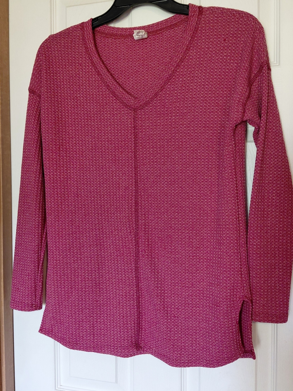7th Ray Women's V-Neck Long Sleeve Sweater in Raspberry Pink